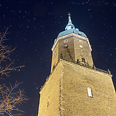 Der Turm der Annenkirche Annaberg-Buchholz bei Nacht